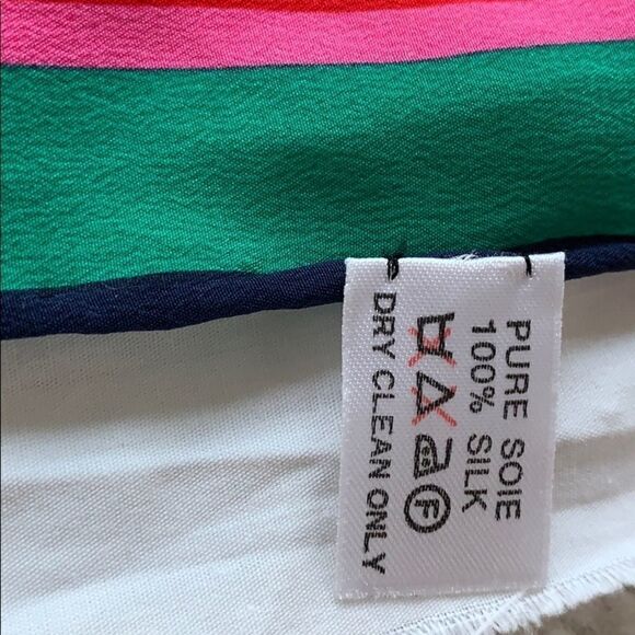 Huge Loris Azzaro floral tulip scarf red-green - Picture 3 of 7